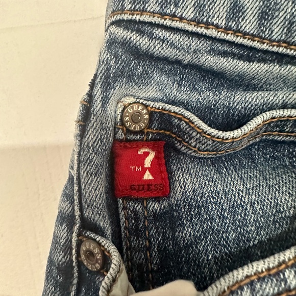 Guess  Vintage Womens Straight Slim Straight Size 28 Inseam 31”inch  Y2K Jeans - Picture 2 of 9